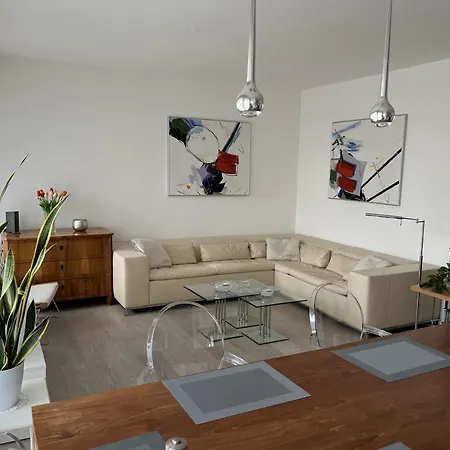 Apartment Luxury 2-bedroom Flat Close To Fair & Old Town