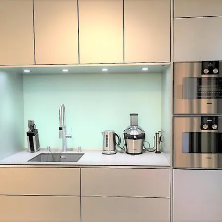 Luxury 2-bedroom Flat Close To Fair & Old Town * Düsseldorf