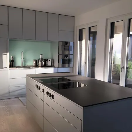 Luxury 2-bedroom Flat Close To Fair & Old Town *