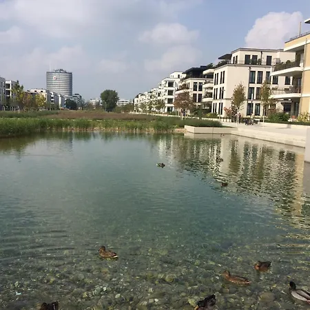 Luxury 2-bedroom Flat Close To Fair & Old Town Apartment Düsseldorf